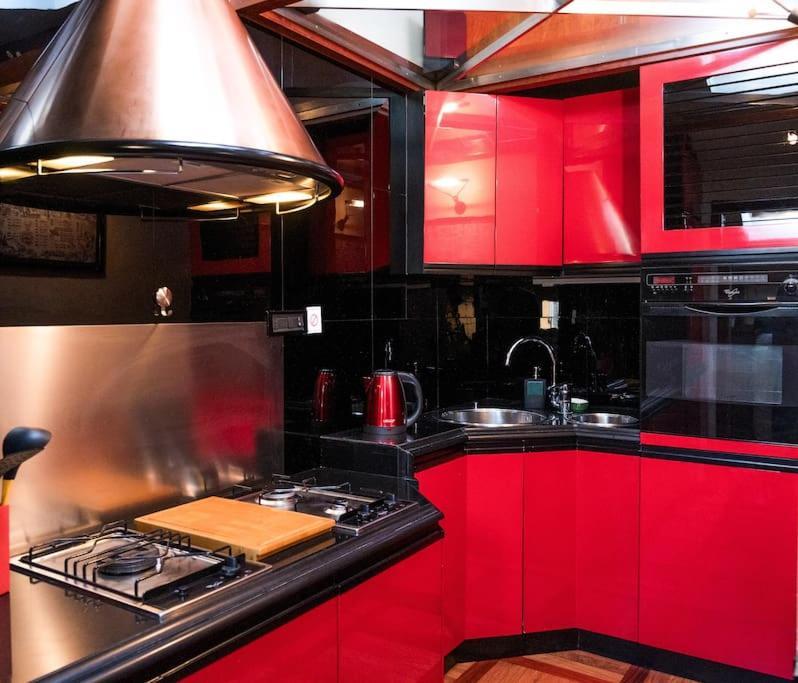 Carbonesi Luxury - Centro Storico Apartment Болоня Екстериор снимка