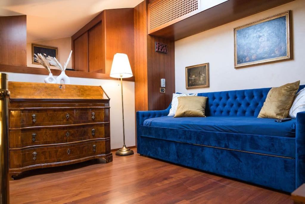 Carbonesi Luxury - Centro Storico Apartment Болоня Екстериор снимка